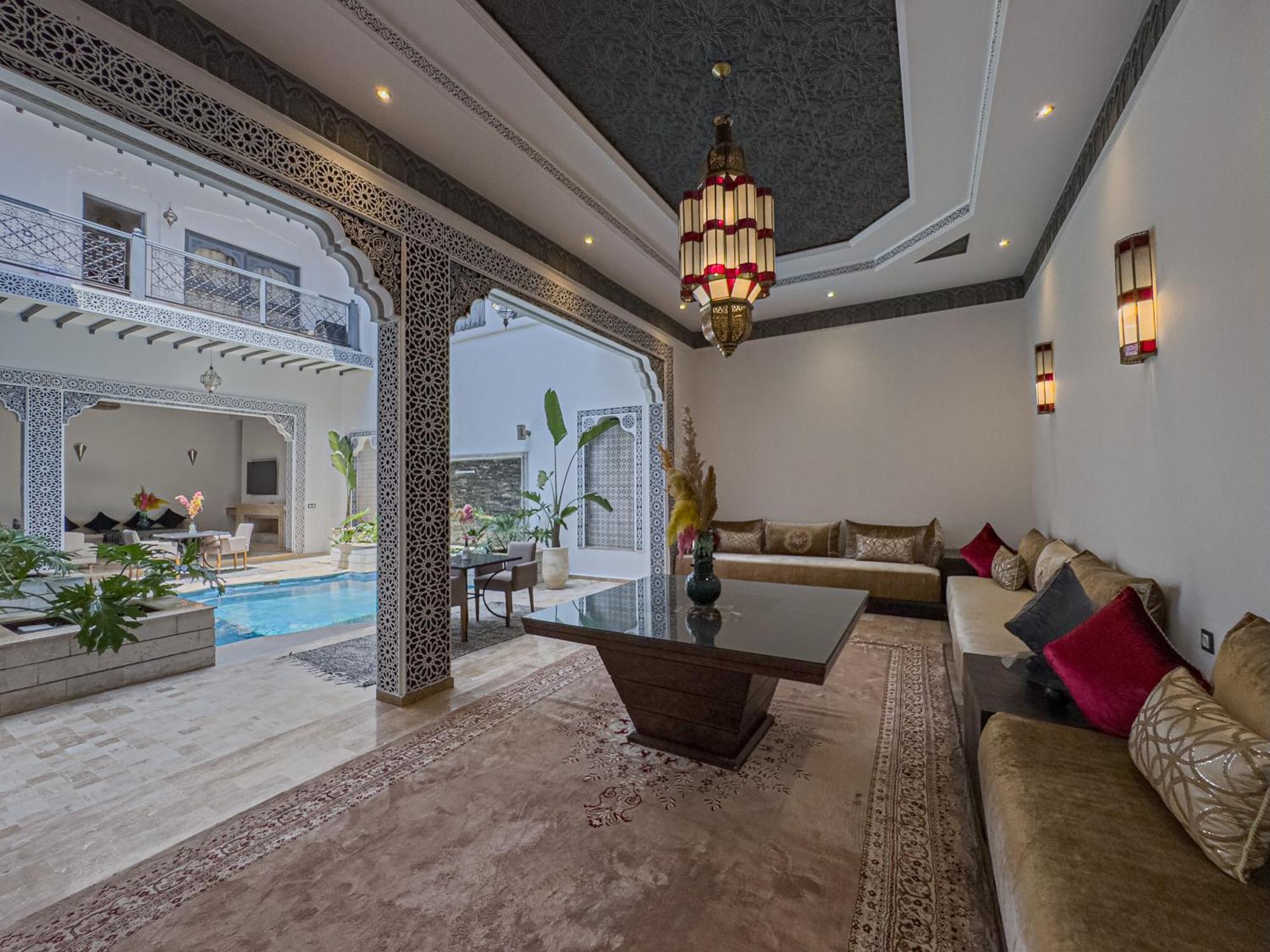 Riad Tonaroz Gold